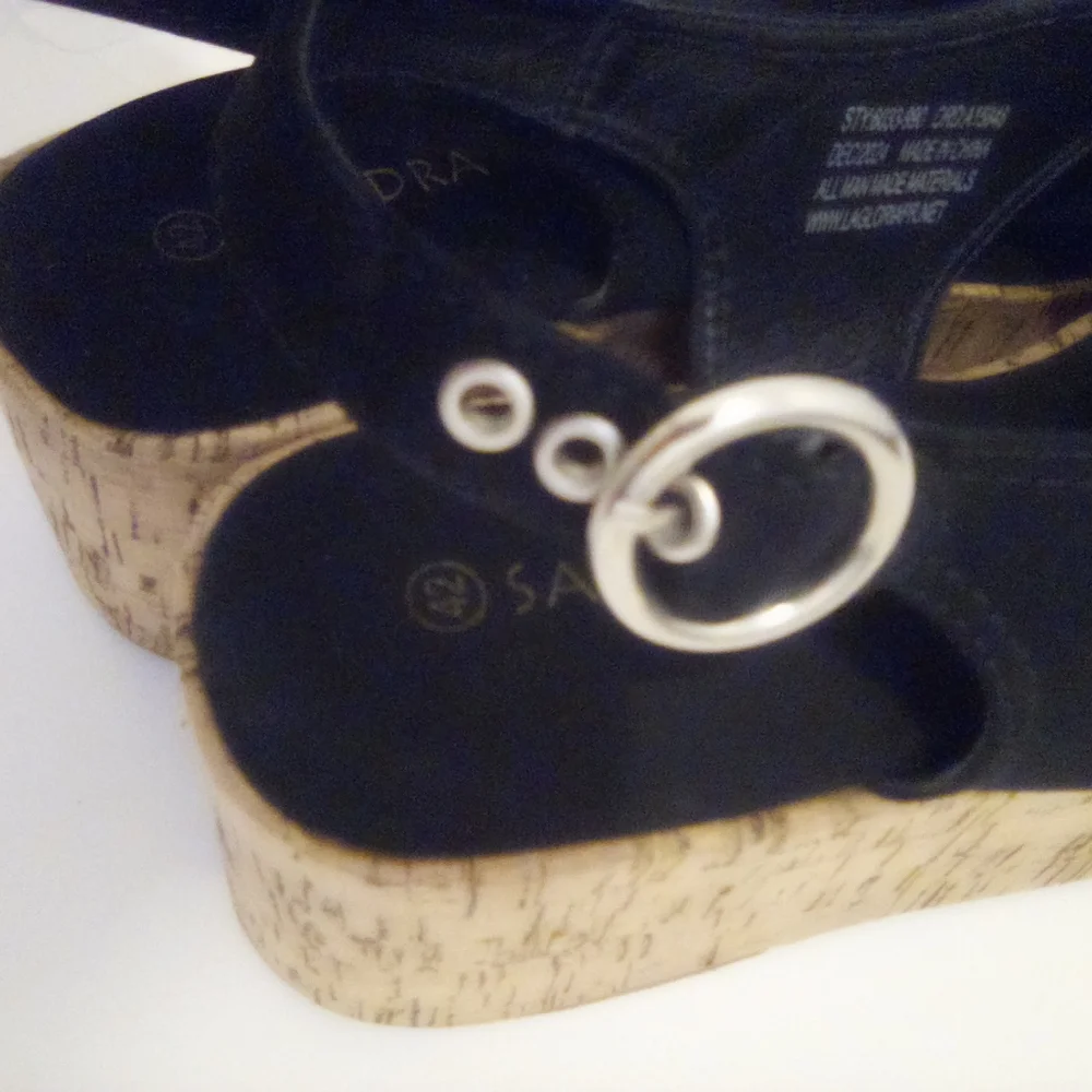 Elegant Suede Black Wedge Sandals Size 42 Casual Summer Vacation